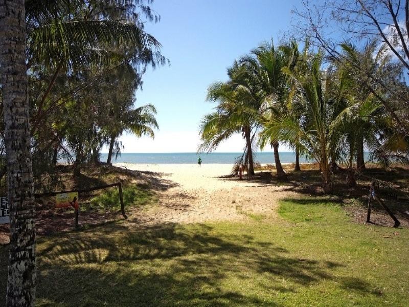 Yorkeys Knob QLD 4878