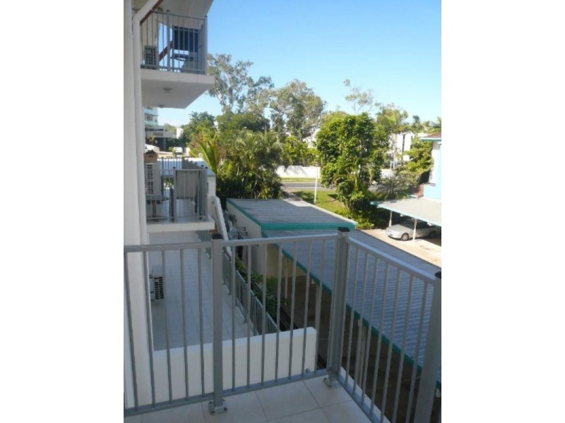 7/75 Moore Street, Trinity Beach QLD 4879