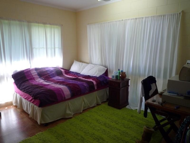 Clifton Beach QLD 4879