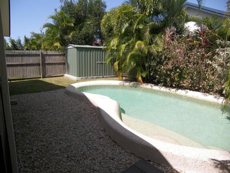 5 Burleigh Close, Kewarra Beach QLD 4879
