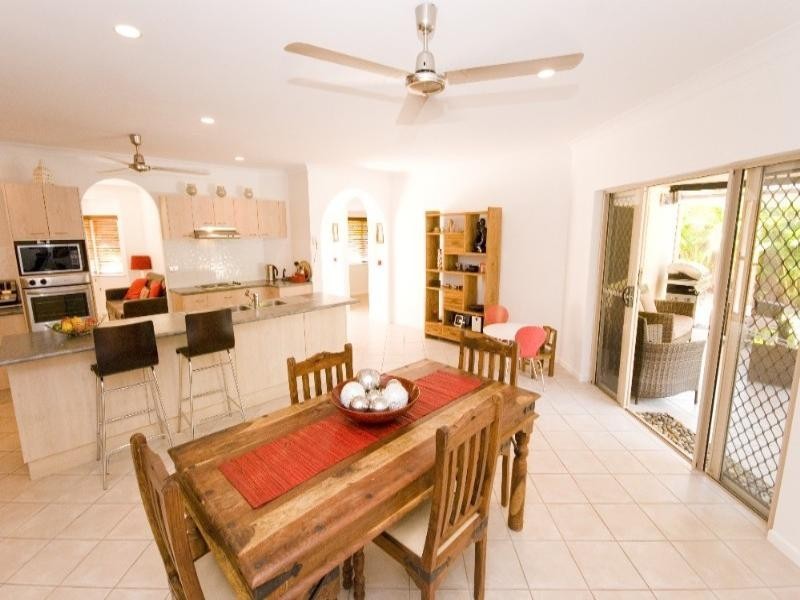Clifton Beach QLD 4879