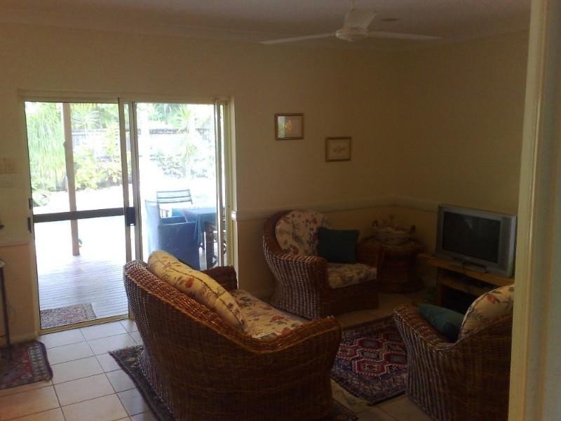 1 Spur Close, Clifton Beach QLD 4879
