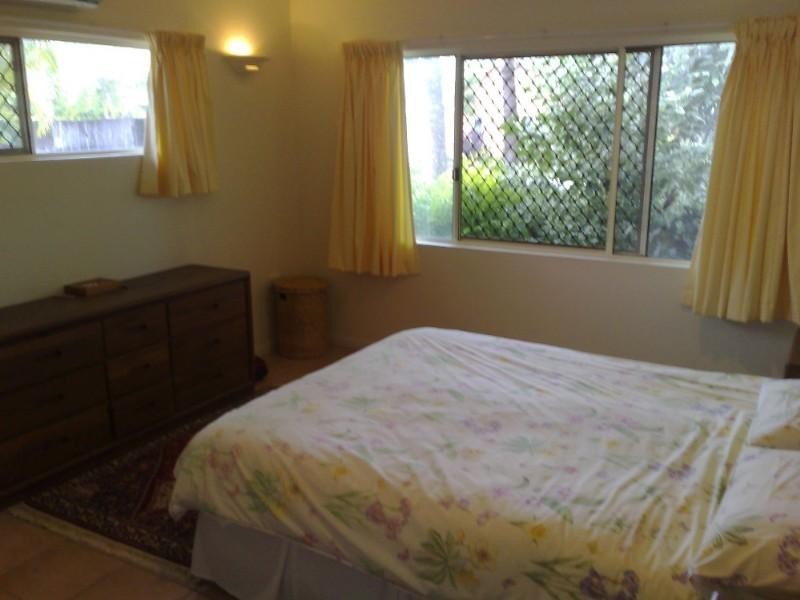 1 Spur Close, Clifton Beach QLD 4879