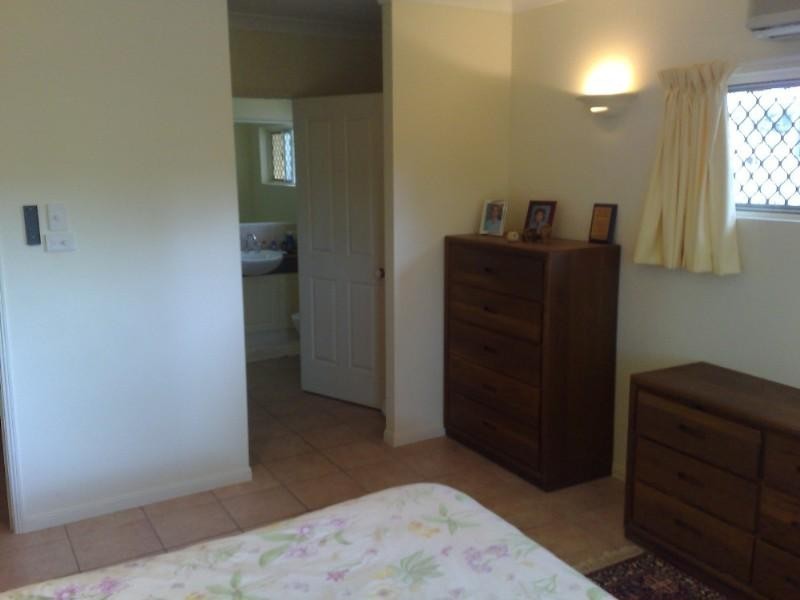 1 Spur Close, Clifton Beach QLD 4879