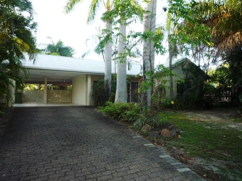 Kewarra Beach QLD 4879