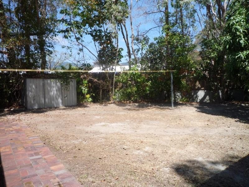Clifton Beach QLD 4879