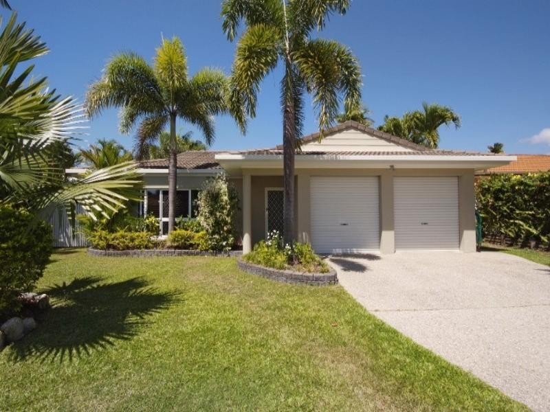 Clifton Beach QLD 4879