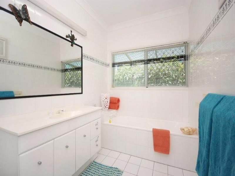 Clifton Beach QLD 4879