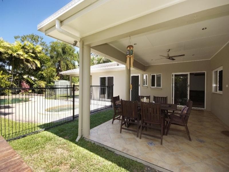 Clifton Beach QLD 4879