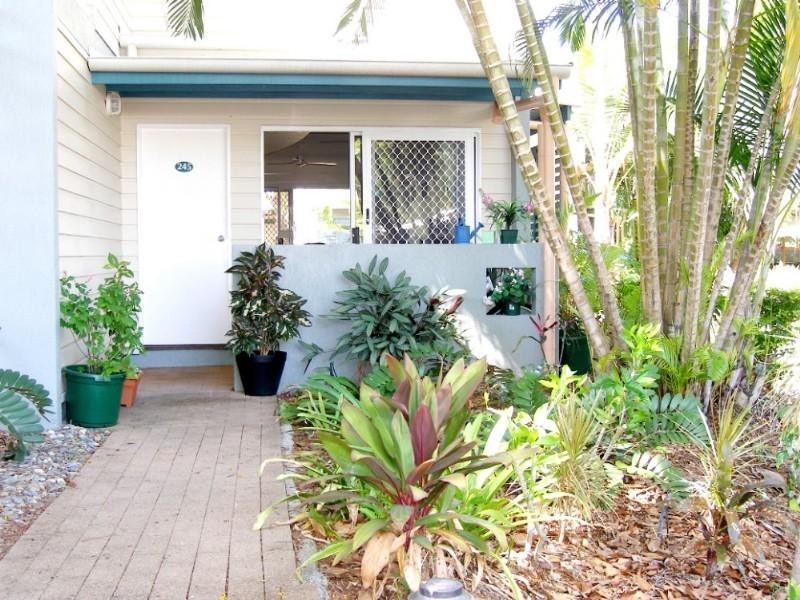 Trinity Beach QLD 4879