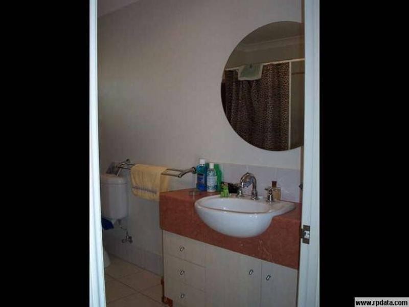 1/10 Short Street, Redlynch QLD 4870