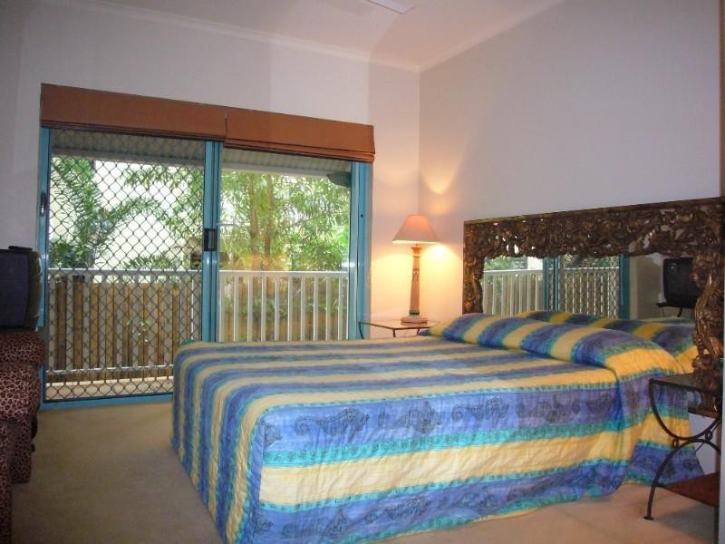 Trinity Beach QLD 4879