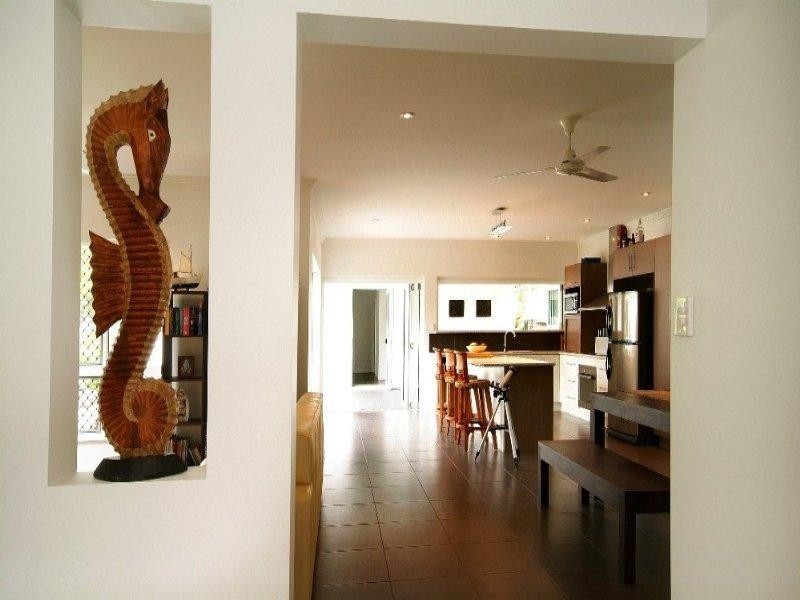 10 Seclusion Drive, Palm Cove QLD 4879