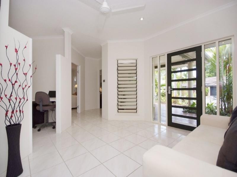 Clifton Beach QLD 4879