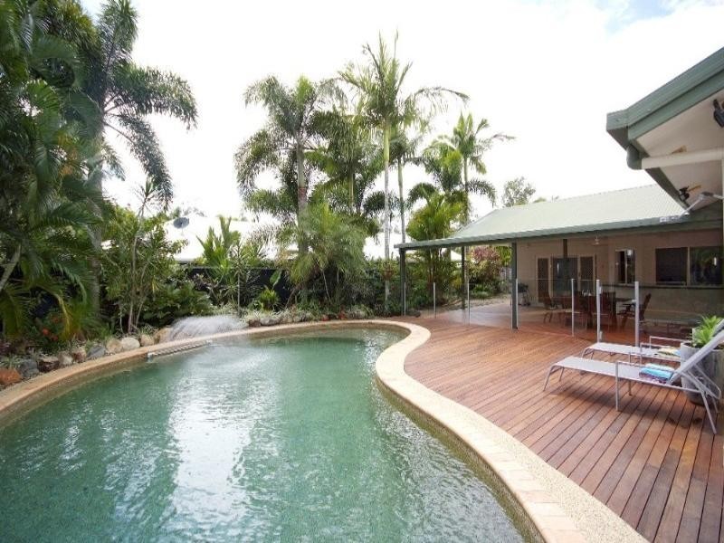 Clifton Beach QLD 4879