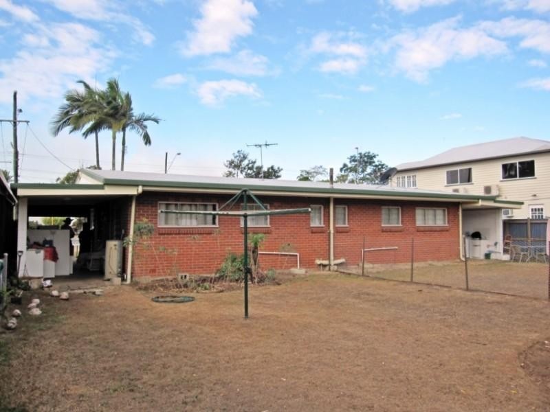 Westcourt QLD 4870