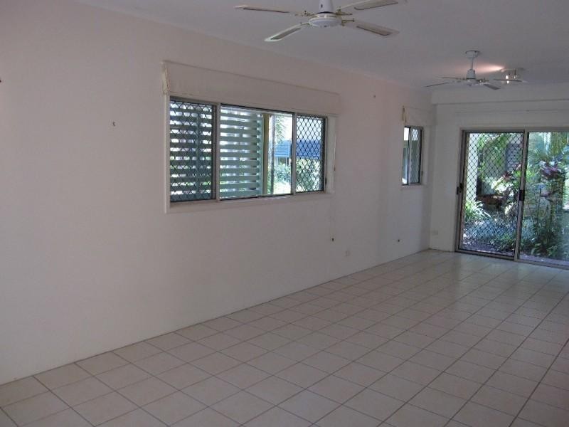 Trinity Beach QLD 4879