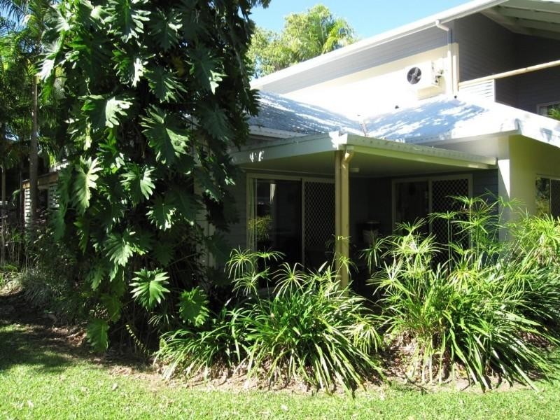 Trinity Beach QLD 4879