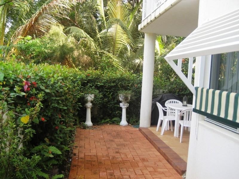 1/98 Moore Street, Trinity Beach QLD 4879