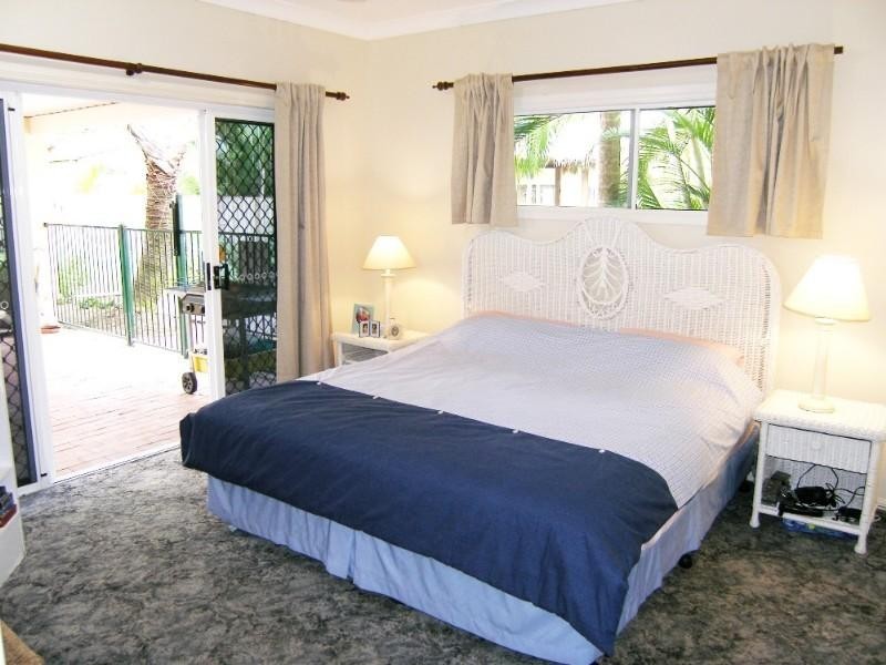 24 Eddy Street, Clifton Beach QLD 4879