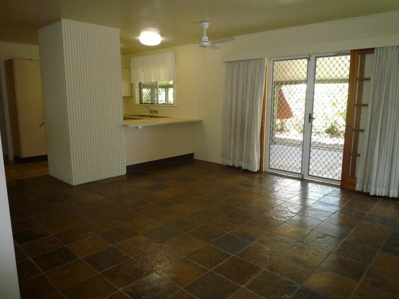 107 Vaughn Street, Mareeba QLD 4880