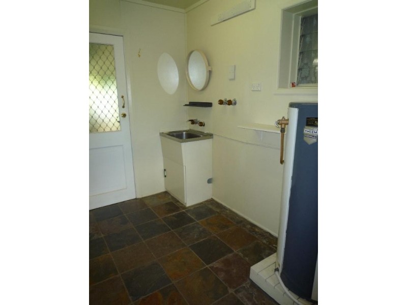 107 Vaughn Street, Mareeba QLD 4880