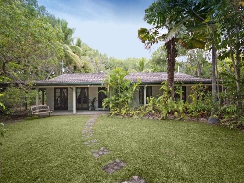 Kewarra Beach QLD 4879