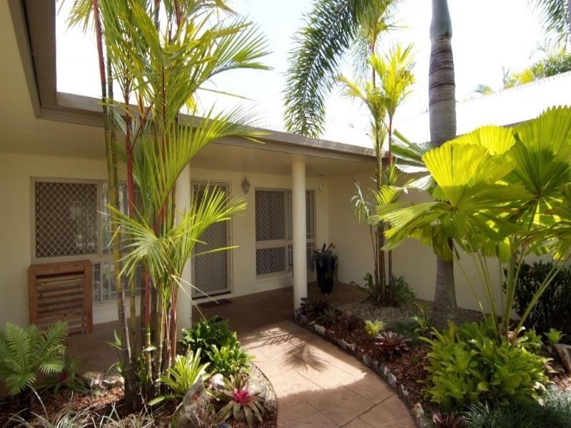 11 Miara Close, Kewarra Beach QLD 4879