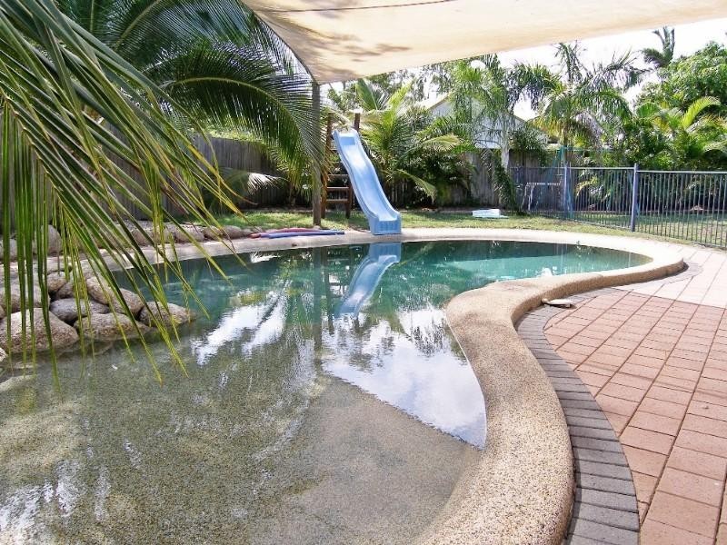 Yorkeys Knob QLD 4878