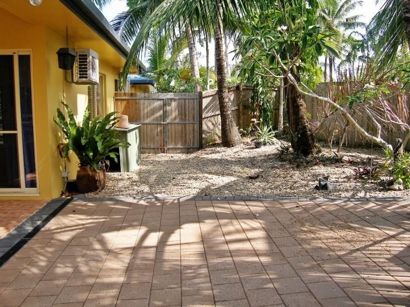 Yorkeys Knob QLD 4878