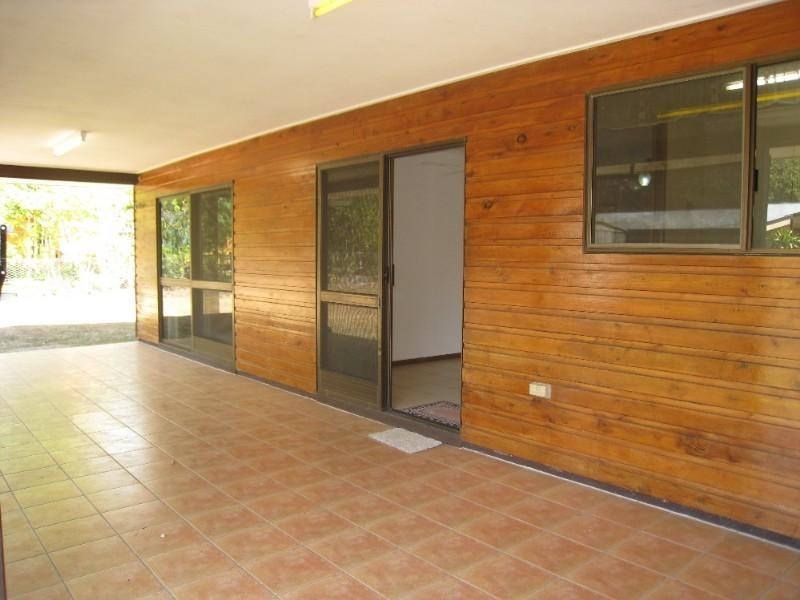 Trinity Beach QLD 4879