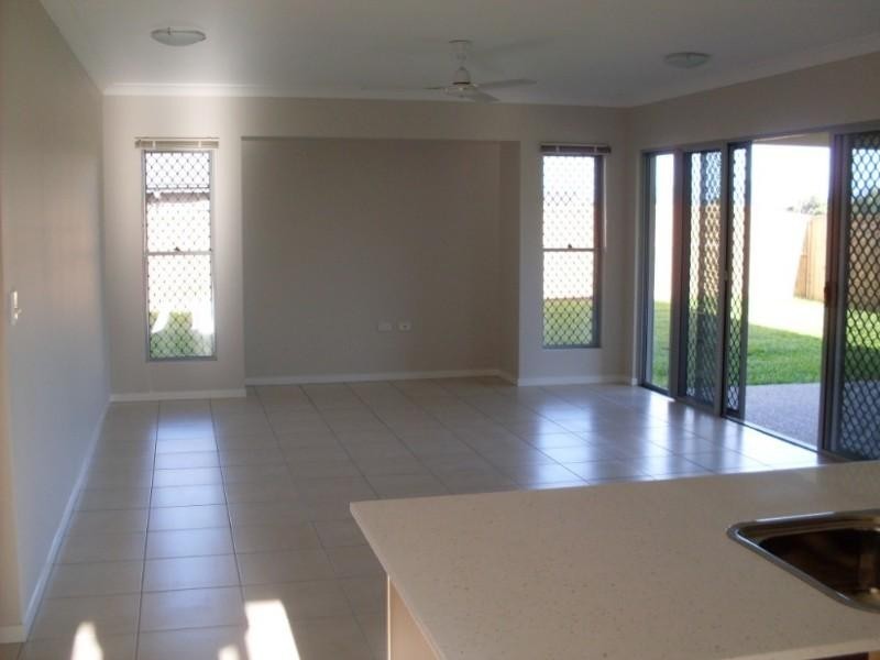 125 Roberts Drive, Trinity Beach QLD 4879