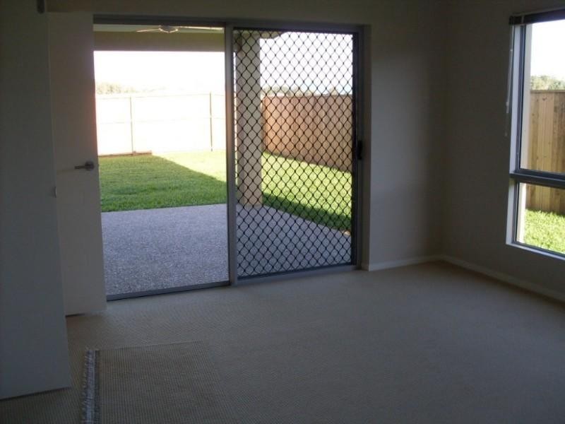 125 Roberts Drive, Trinity Beach QLD 4879