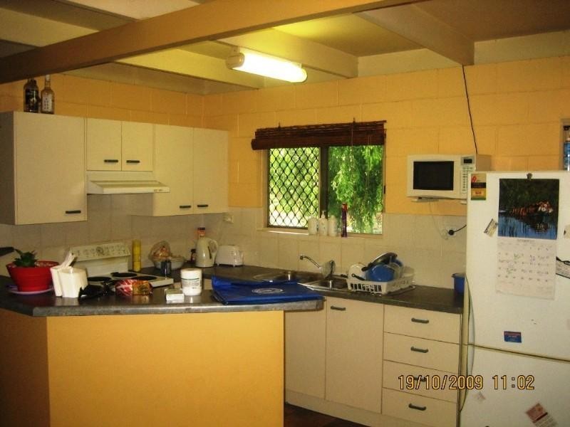 21 Christensen Street, Machans Beach QLD 4878