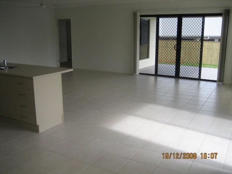 22 Port Close, Trinity Beach QLD 4879