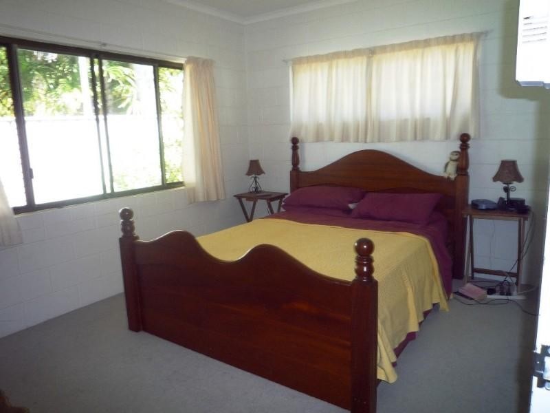 Clifton Beach QLD 4879