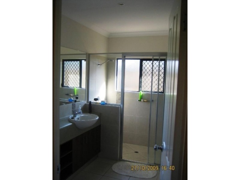 32 Seclusion Drive, Palm Cove QLD 4879