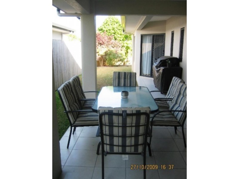 32 Seclusion Drive, Palm Cove QLD 4879
