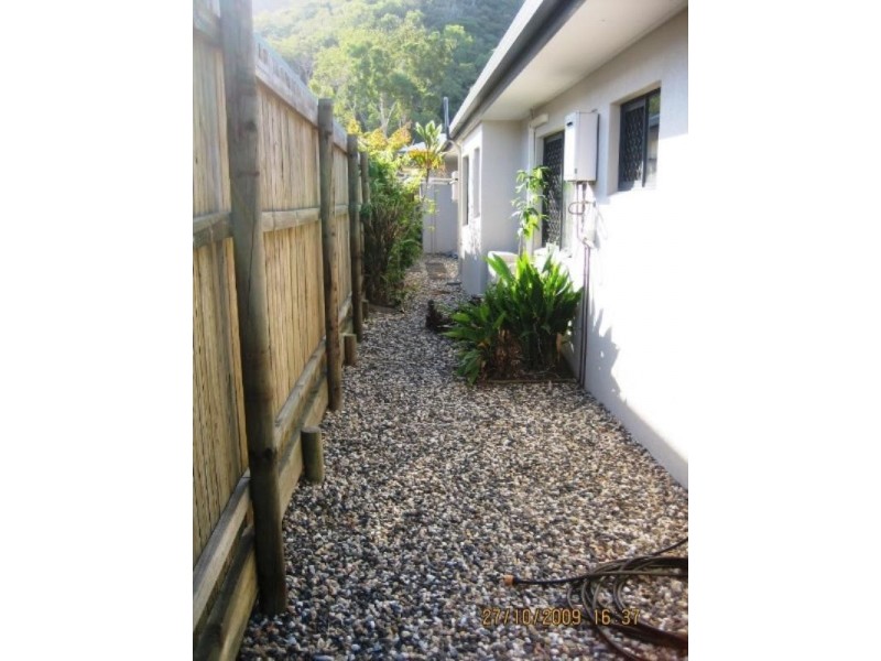 32 Seclusion Drive, Palm Cove QLD 4879