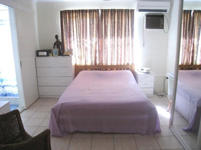 Yorkeys Knob QLD 4878