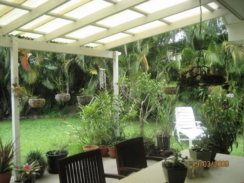 27 Cabarita Street, Kewarra Beach QLD 4879