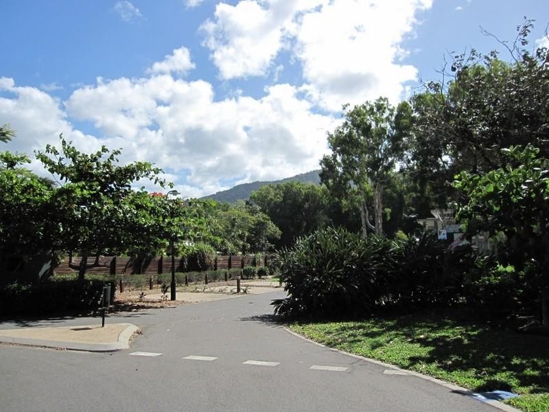 Clifton Beach QLD 4879