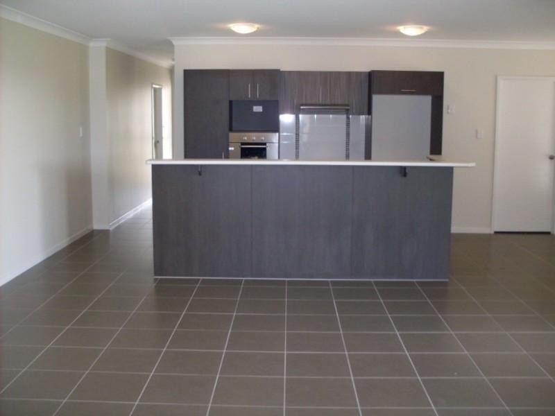 123 Roberts Drive, Trinity Beach QLD 4879