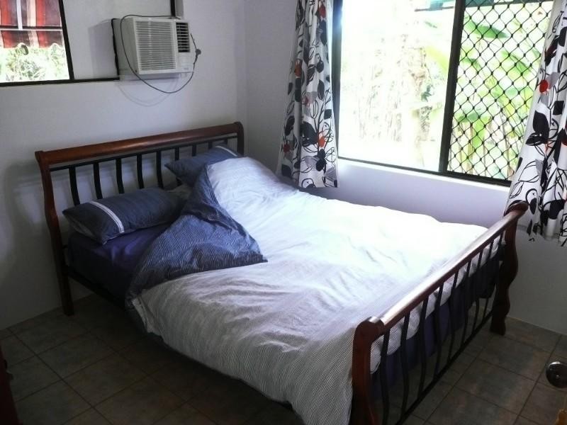 33 Hope Street, Clifton Beach QLD 4879