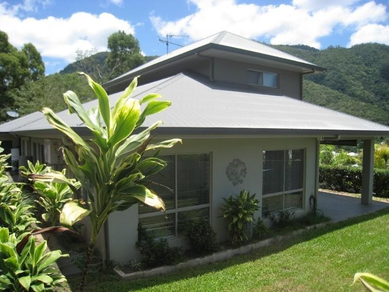 Redlynch QLD 4870