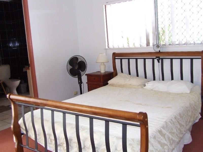 21 Michaelangelo Drive, Redlynch QLD 4870