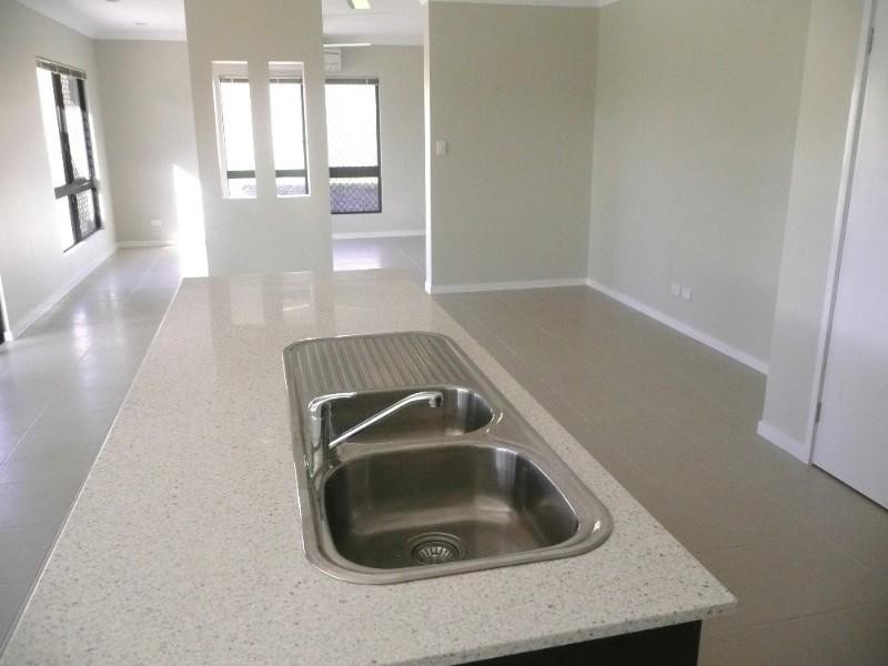 120 Roberts Drive, Trinity Beach QLD 4879