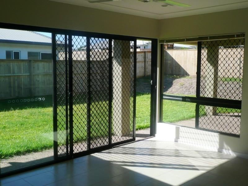 120 Roberts Drive, Trinity Beach QLD 4879