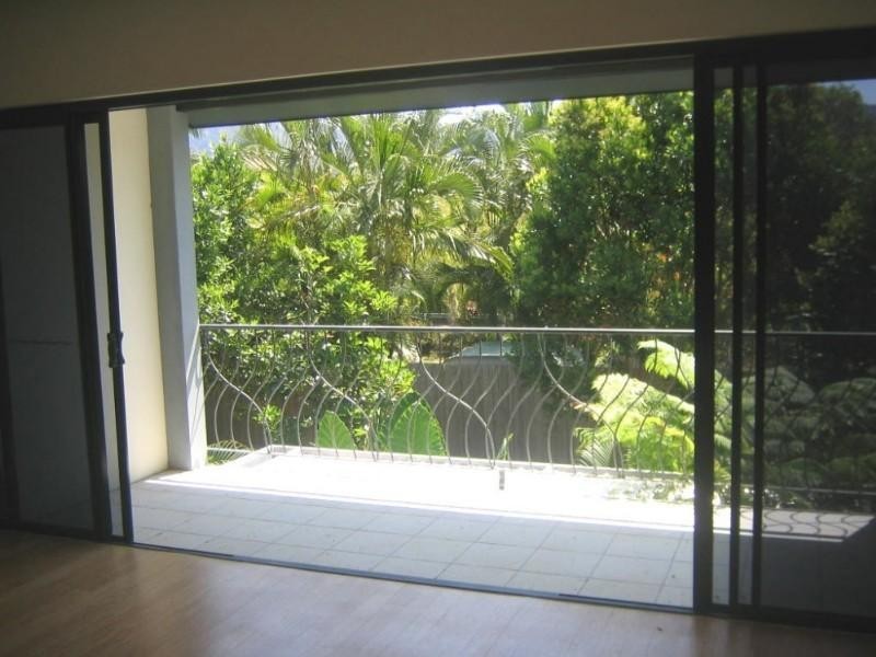 Trinity Beach QLD 4879