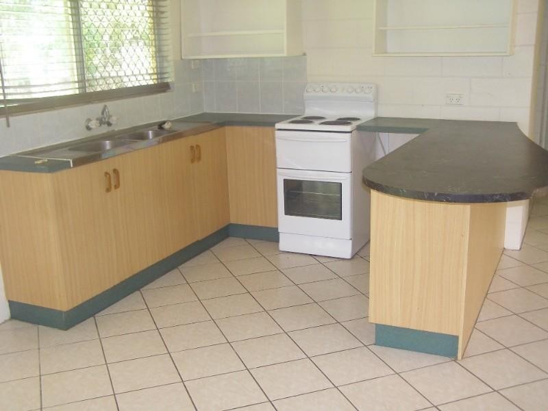 34 Madang Street, Trinity Beach QLD 4879